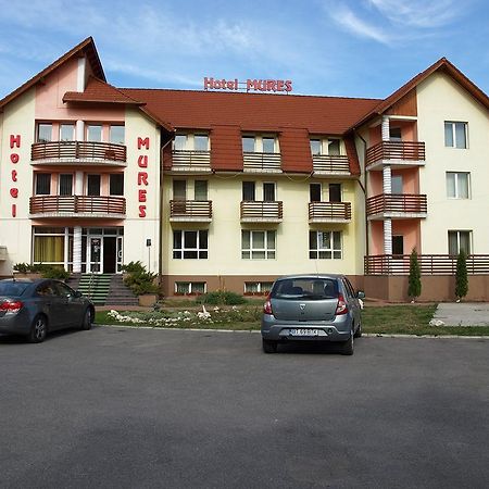 Hotel Mures Topliţa Extérieur photo