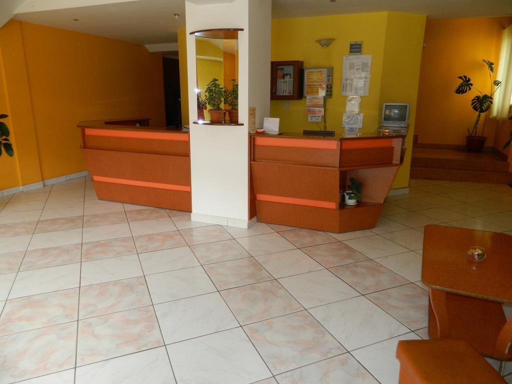 Hotel Mures Topliţa Extérieur photo