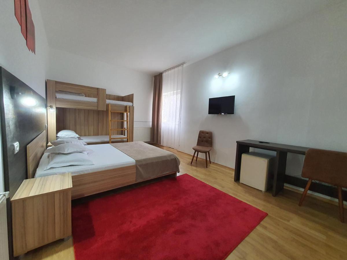 Hotel Mures Topliţa Extérieur photo