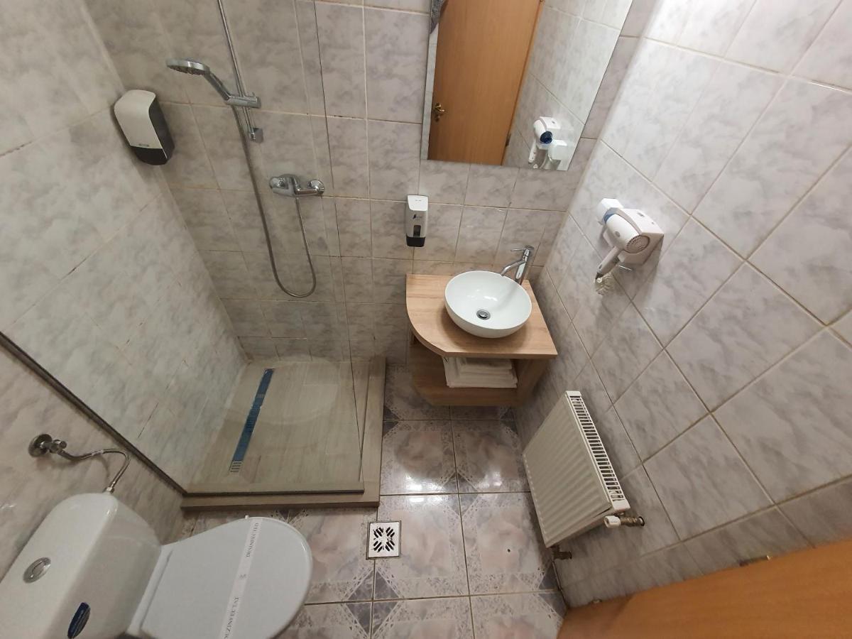 Hotel Mures Topliţa Extérieur photo